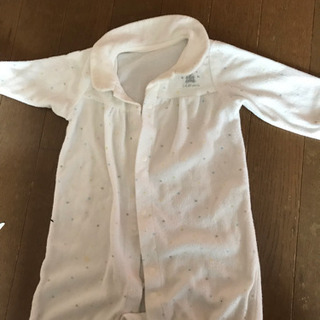 赤ちゃん 服の画像