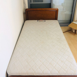 シングルベッド＊マットレス付(差し上げます！)