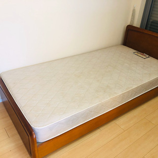 シングルベッド＊マットレス付(差し上げます！)の画像