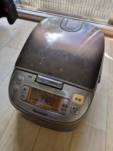 炊飯器　パナソニック　2011年製