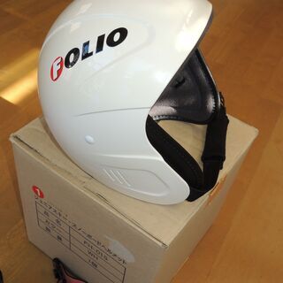 子供用 スキー・スノーボード ヘルメット（白）ゴーグル付きの画像