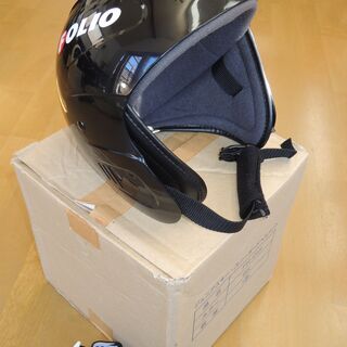 子供用 スキー・スノーボード ヘルメット（黒）ゴーグル付きの画像