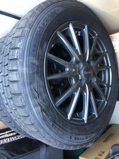 スタッドレス　アクア　フィット　キューブ　コンパクトカー