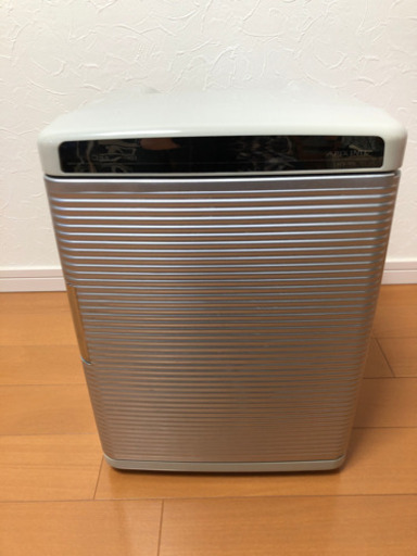 ポータブル保冷温庫　2013年製