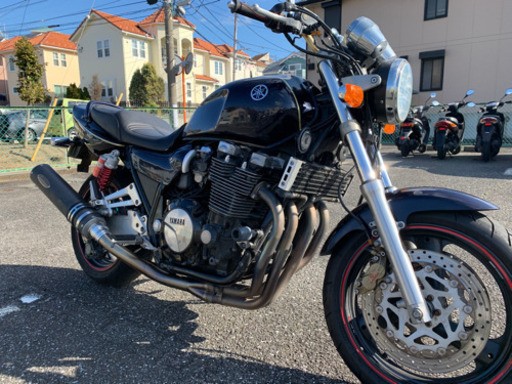 ヤマハ XJR 1200 社外マフラー リアサス カスタム車両 車検令和2年6月まであります。 型式4KG 大型 バイク