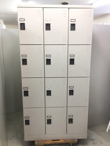 中古　コクヨ　シューズロッカー　スクールロッカー　12人用スチールロッカー　げた箱　ゲタ箱　下駄箱　中板付　収納ロッカー　鍵なしタイプ　愛知　岐阜　一宮市　グッドプライス一宮