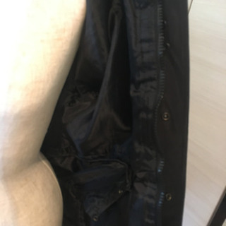 黒のアウターの画像