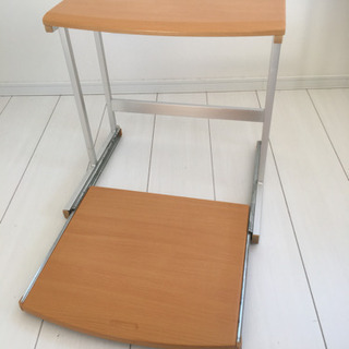 【お取引中となりました】ノートパソコンラックの画像