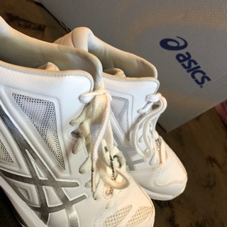 【値下げ】美品　asics  バスケシューズ