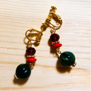 ハンドメイド イヤリングの画像