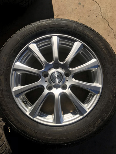 スタッドレスタイヤアルミホイル４本セット205/60/16