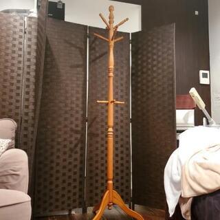 洋服かけの画像