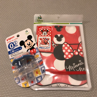 【新品】Disney ピジョン おしゃぶり＆なりきりエプロン 2セット