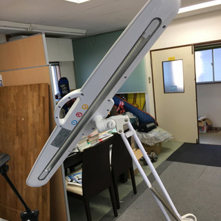 卓上電気スタンドの画像