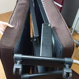 折り畳み式ベッドの画像