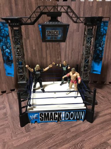 ビンテージ大型 プロレスリング フィギュア3体付き。
