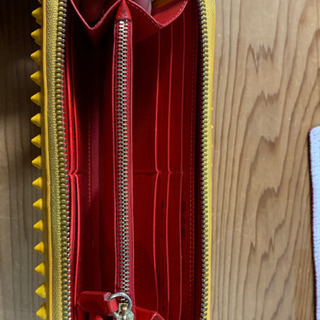 正規本物美品 Christian Louboutin クリスチャンルブタン PANETTONE パネトーネ ラウンドファスナースパイクスタッズ　長財布の画像