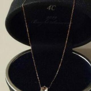 未使用💛　定価23100円　4℃ ヨンドシー 2019  Christmas限定 一粒デザインネックレス★ピンクゴールド１０K（限定ボックス入り）の画像