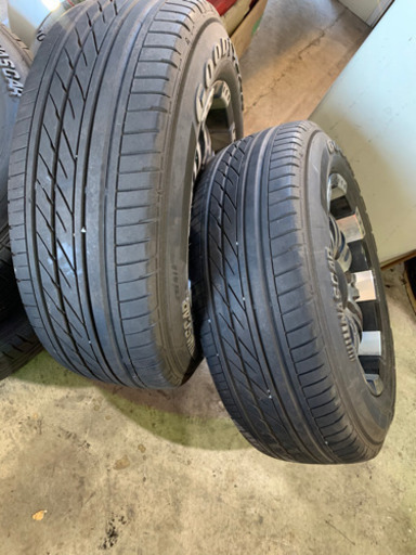 ハイエース200形用タイヤ　アルミセット