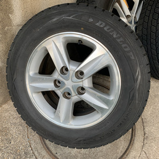 スタッドレスタイヤ 4本　205/65/R15 114.3の画像