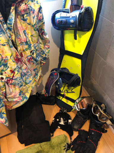 スノボセット(ウェア、ボード、ブーツなど)