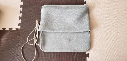 【美品】あったかグッズ　足温器　デスク用品