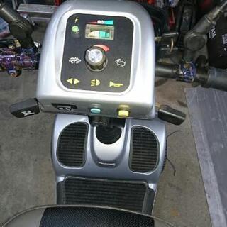 フランスベッド製 リハテック電動４輪カート 中古の画像