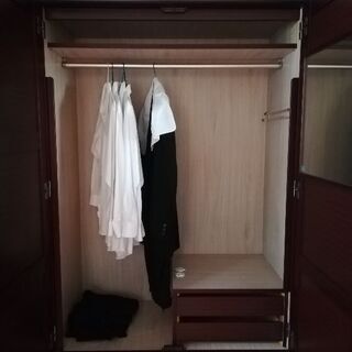 洋ダンス差し上げます。の画像