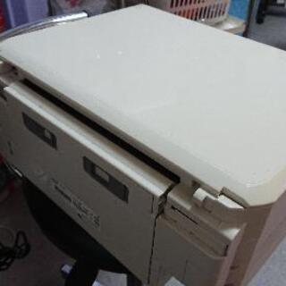 エプソンEP-760A ジャンク品 自力で廃インク吸収パッド変えられるかたの画像
