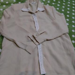 ほぼ新品13号ブラウス
