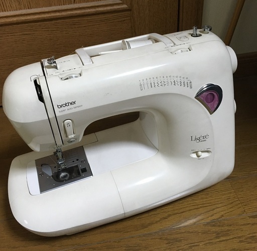 【値下げします】ブラザー　電子ミシン　Lisere2000 (ZZ3-B592)