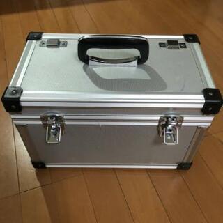 かっこいいカメラケース