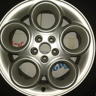 車 Alfa Romeo 純正ホイール付きスタッドレスタイヤ 4本セット 16インチ