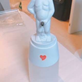 小便小僧の飲み物入れ