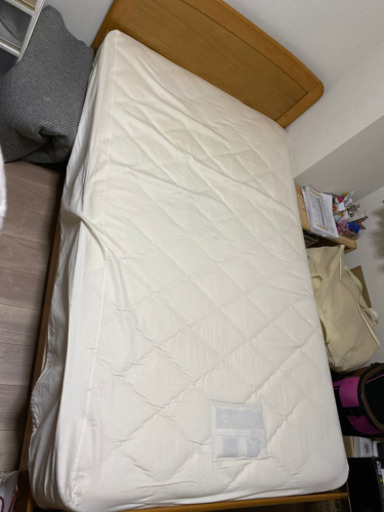 ニットリのセミダブルベット