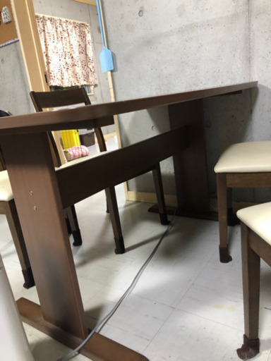 食卓テーブル