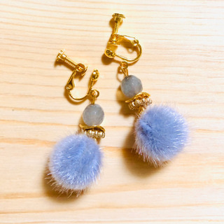 ハンドメイド アクセサリー イヤリングの画像