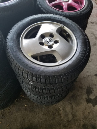 ホンダ用アルミホイール付き綺麗なスタッドレスタイヤ★ピレリは滑れない★