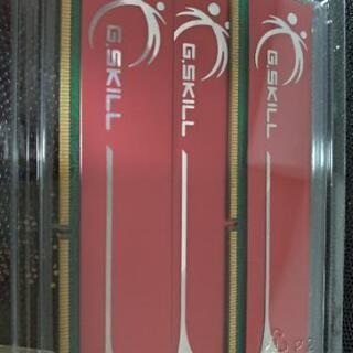 デスクトップ用メモリDDR3 1G×3