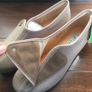 【新品 未使用】介護靴 介護シューズ 快歩主義 シニアの画像