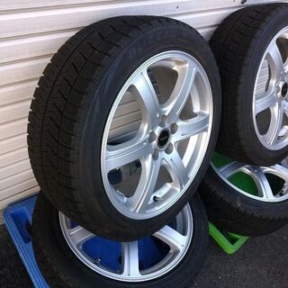 ブリヂストン スタッドレスタイヤ ブリザックVRX4本 215/45R17