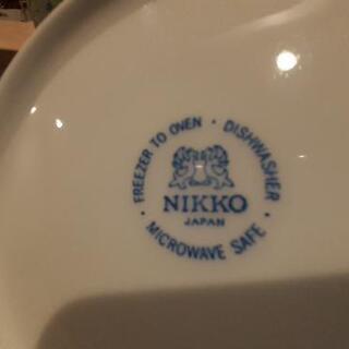 【未使用保管品】洋食器の老舗NIKKO製/スープ皿&平皿セット/ホワイト/花柄/平皿直径約24㎝×スープ皿直径20㎝の画像