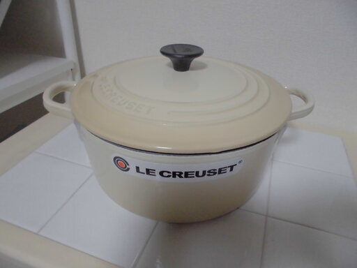 <<新品未使用>>ル・クルーゼ　ココットロンド22cm（デューン）