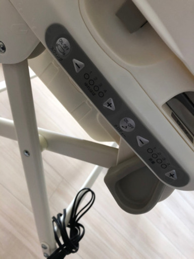 コンビ　ハイローチェア　フェアレットオートスイング