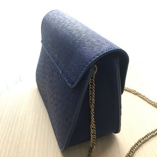 【本日〜1/3取りに来てくれる方】ブルーのバッグの画像