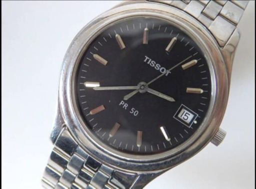 コンディション*  使用感、小キズ等見られますが大きな難点はなく日常使いに特に問題はありません。  個人差はあるかとは思いますが普通に使えるコンディションとなります☆   使用に支障が出る様な大きな難は見られませんが、中古商品の為神経質な方はご入札をお控えになる事をお勧め致します。     *サイズ*  ケース4×3.4ｃｍ　腕周り　約18ｃｍ     *その他*  TISSOT ティソ 腕時計 Swiss Pack J172/272K 稼働品のご紹介です☆