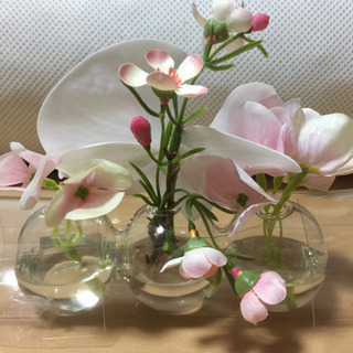 エミリオロバ   造花