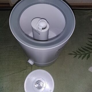 美品   2018年 製Maxzen 超音波加湿器の画像