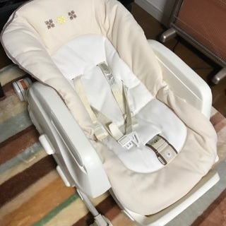 コンビベビーラックの画像