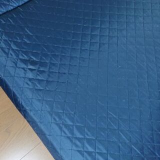 折りたたみベッドの画像